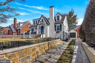 1607 N Glebe Rd - Photo 1 of 1