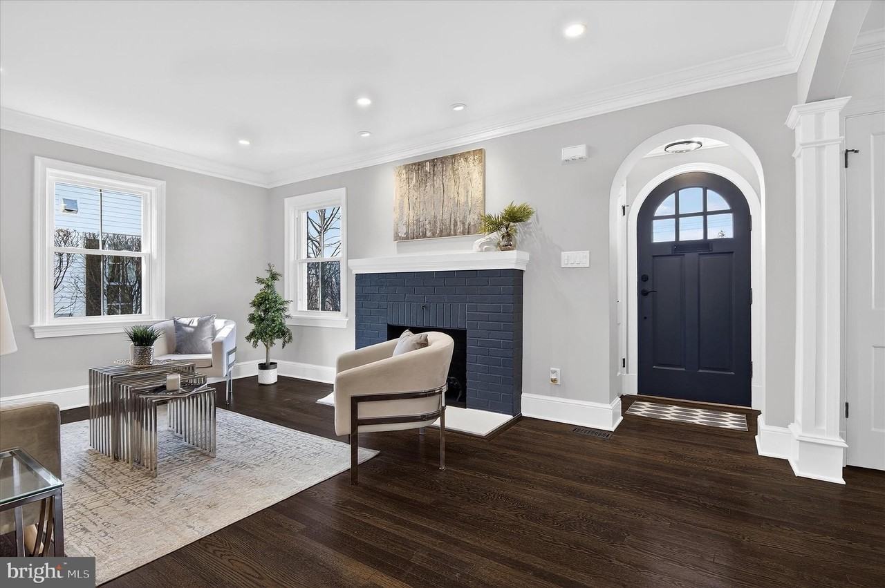 1607 N Glebe Rd - Photo 4 of 41