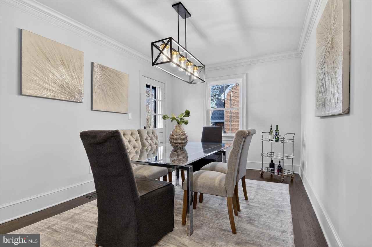 1607 N Glebe Rd - Photo 7 of 41