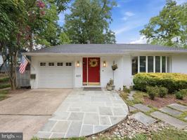 featured image of 405 Underhill Pl