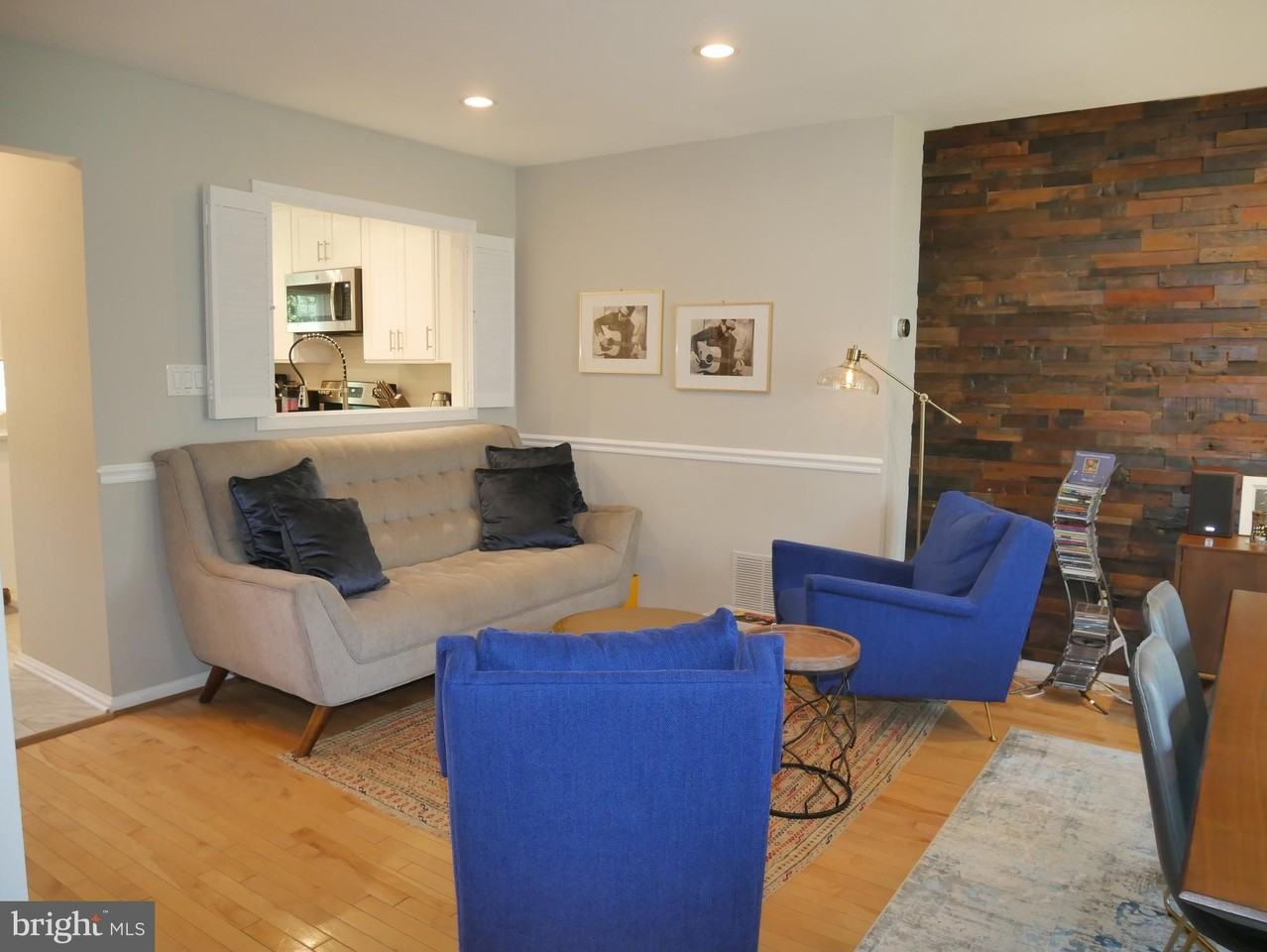 2774 Grovemore Ln - Photo 7 of 34