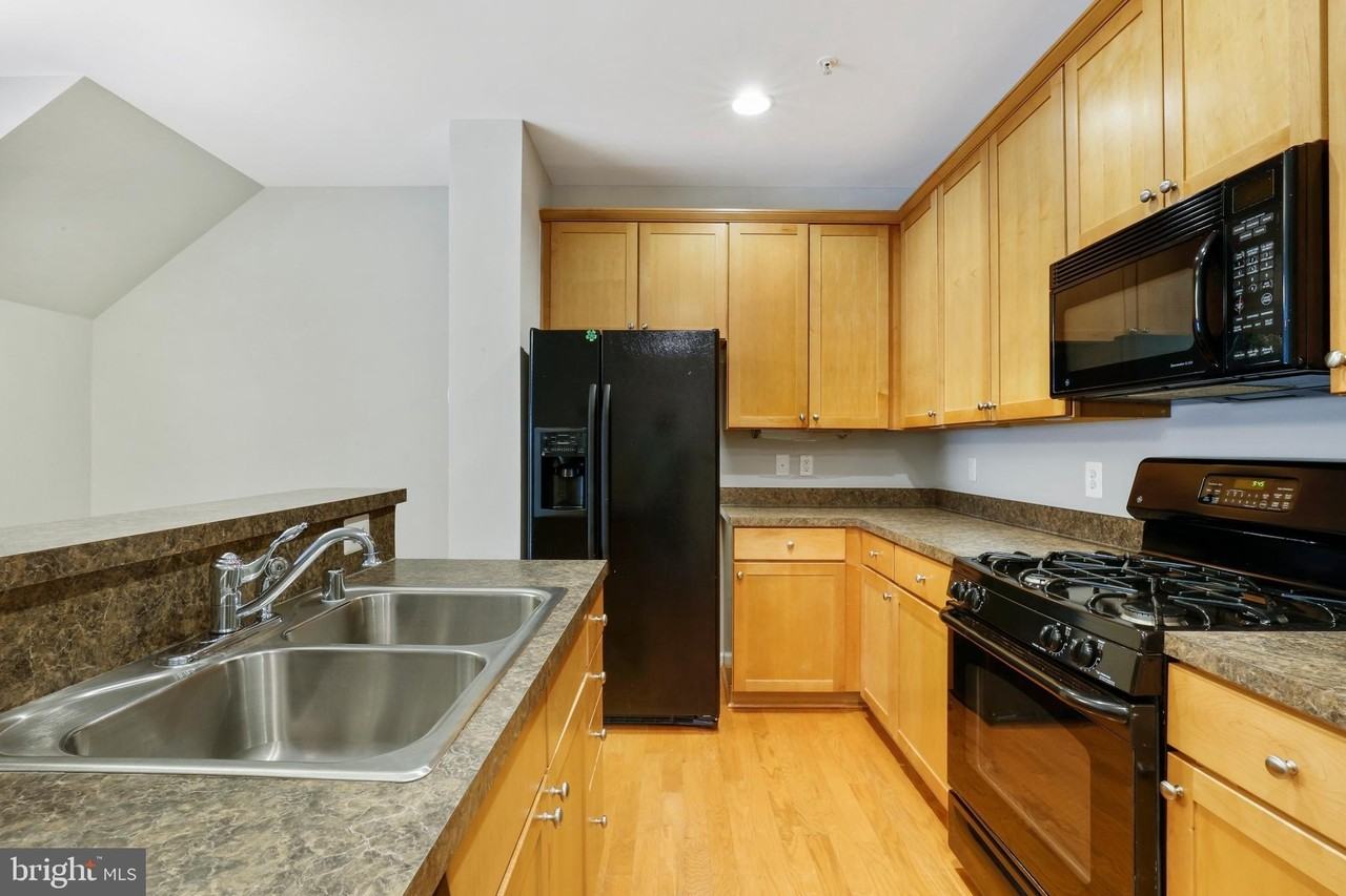 4455 Beacon Grove Cir #706A - Photo 7 of 21