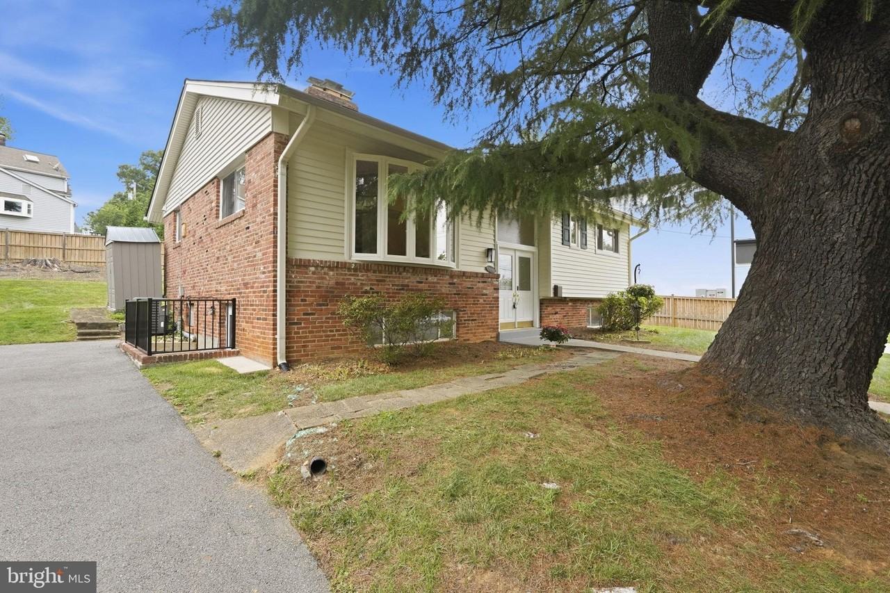 6806 Lemon Rd - Photo 2 of 25