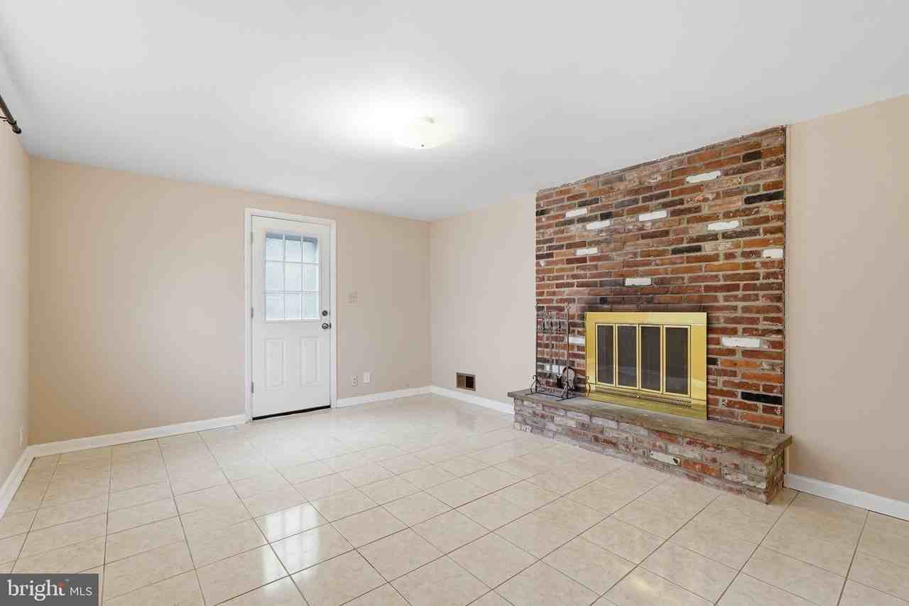 6806 Lemon Rd - Photo 3 of 25