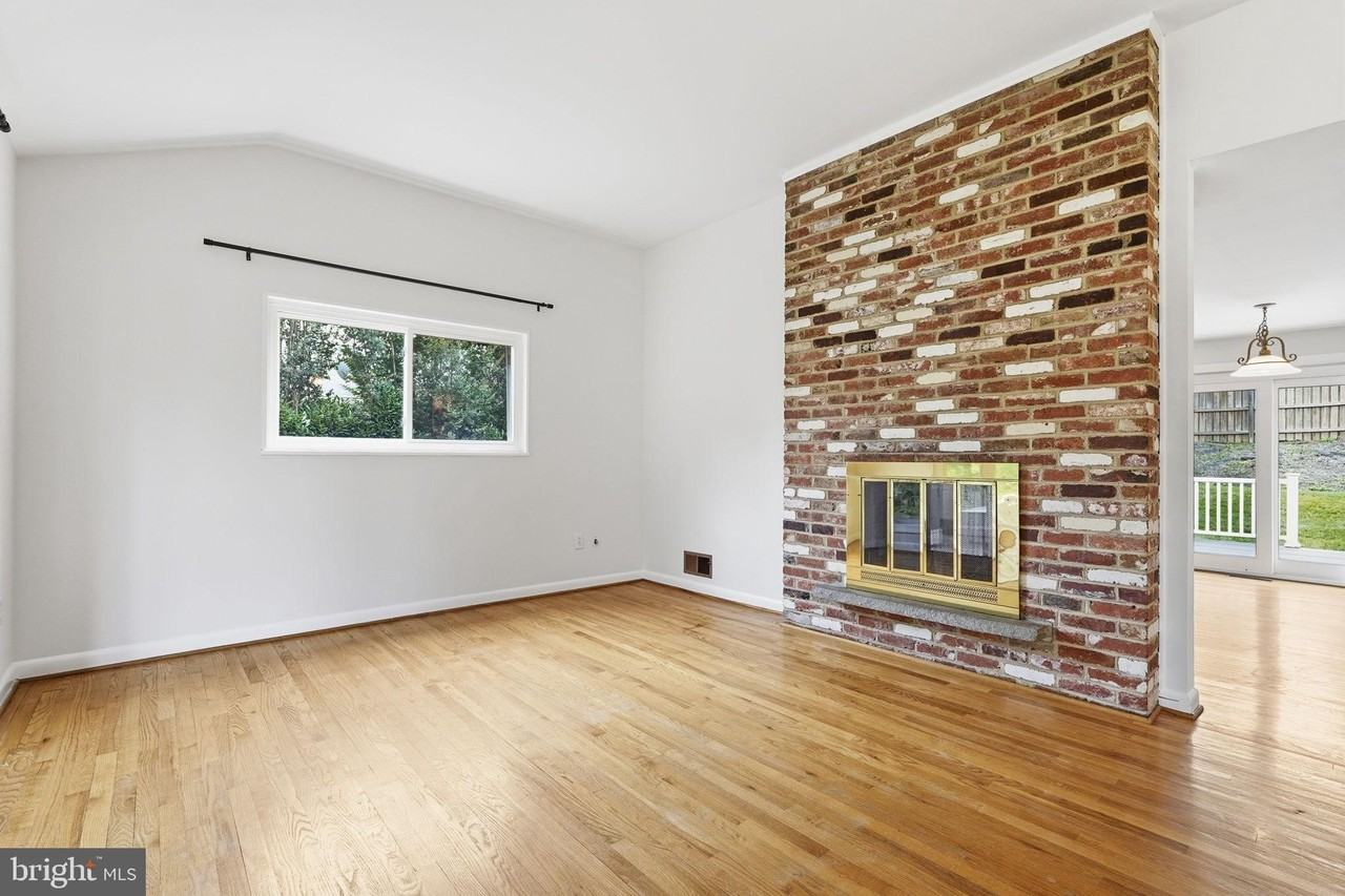 6806 Lemon Rd - Photo 4 of 25
