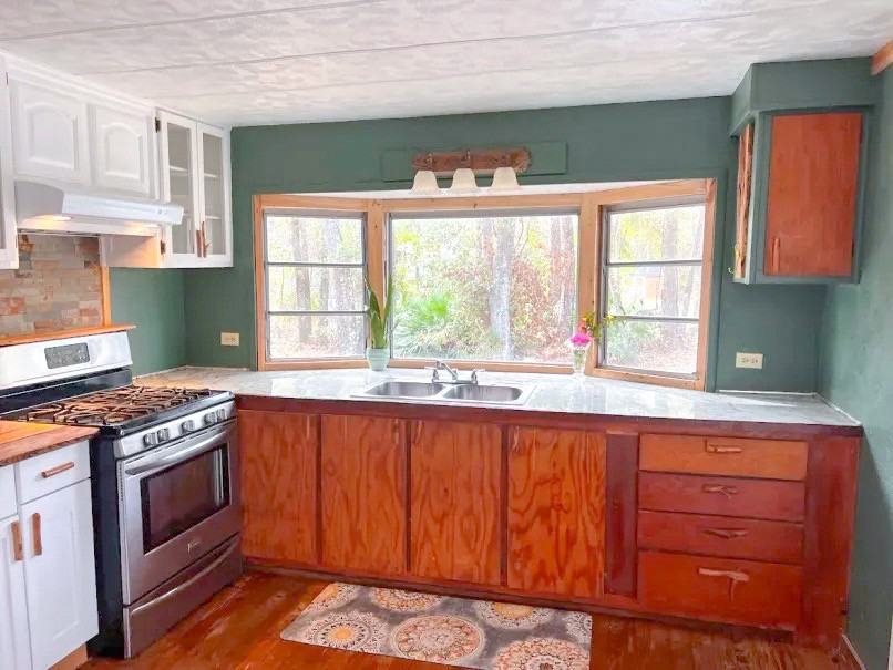 11909 Ne 7th Ave - Photo 3 of 12