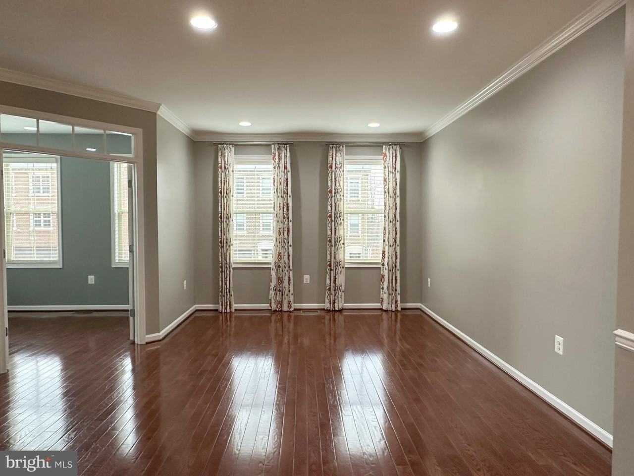 23289 Tradewind Dr - Photo 5 of 47
