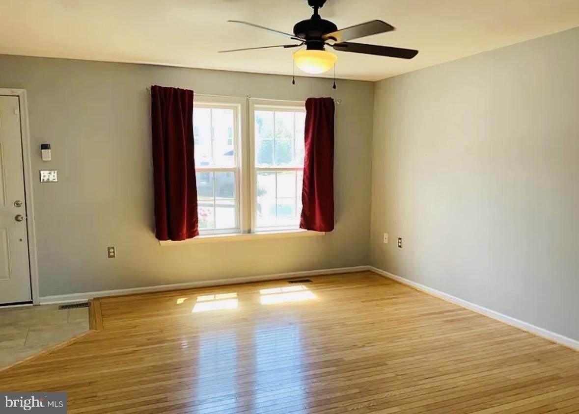 100 Quince Tree Dr - Photo 5 of 16