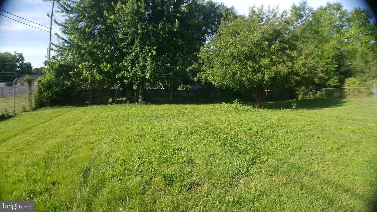 200 Peach Tree Dr - Photo 4 of 4