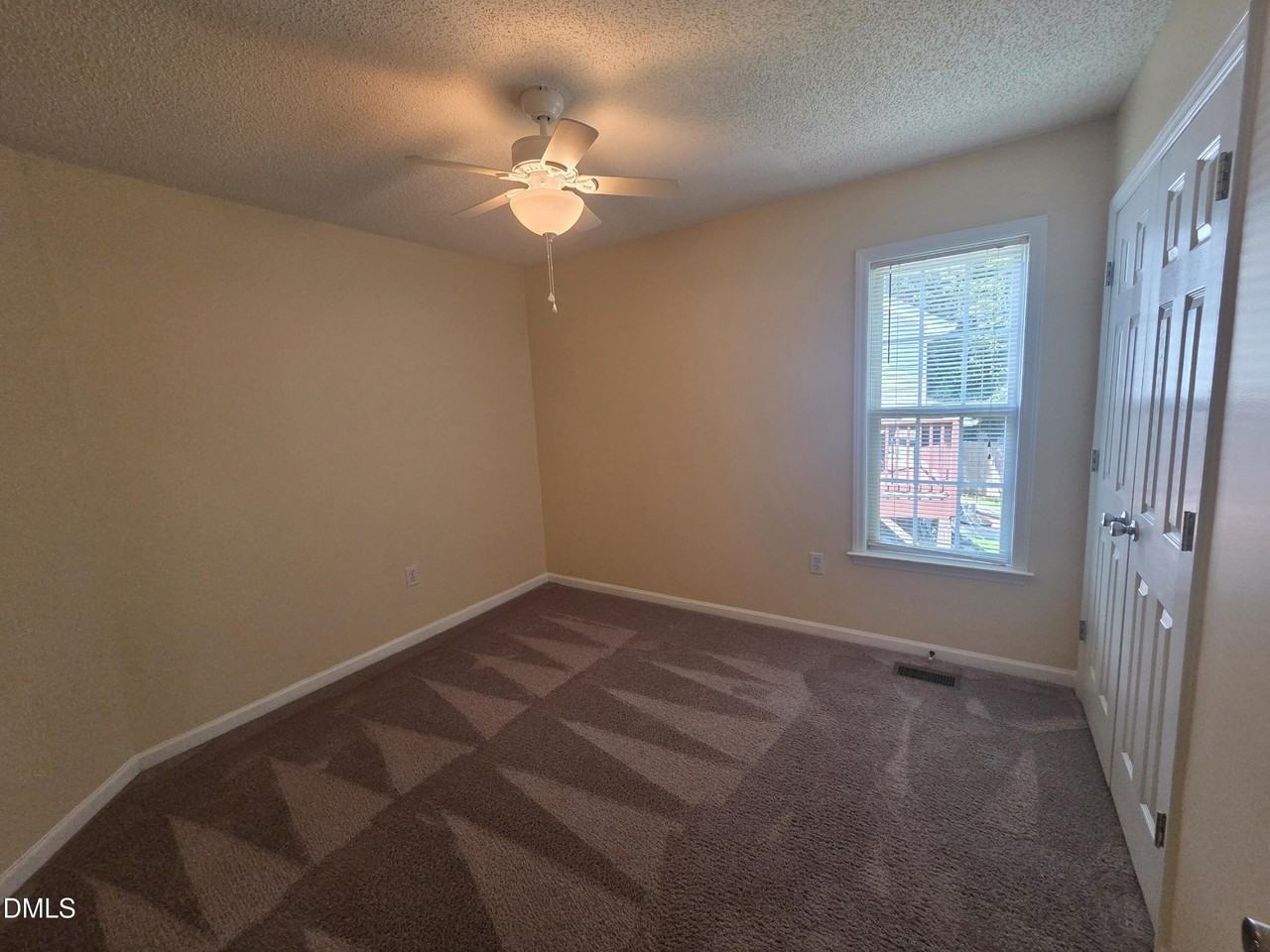 116 Cliffdale Rd - Photo 2 of 20