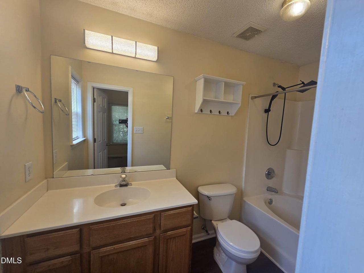 116 Cliffdale Rd - Photo 6 of 20