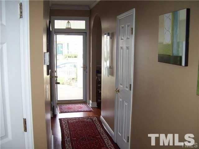 5024 Village Lawn Dr - Photo 4 of 15