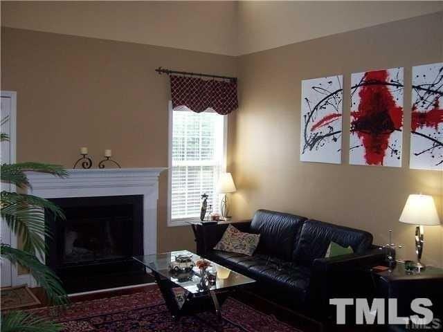 5024 Village Lawn Dr - Photo 7 of 15