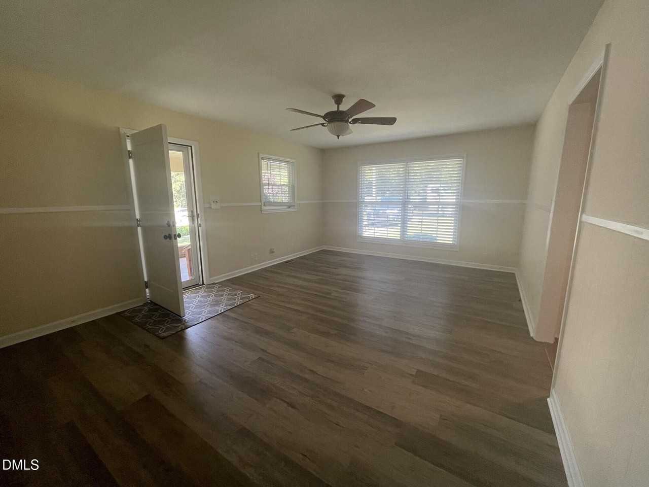 384 E Wimberly St - Photo 5 of 24
