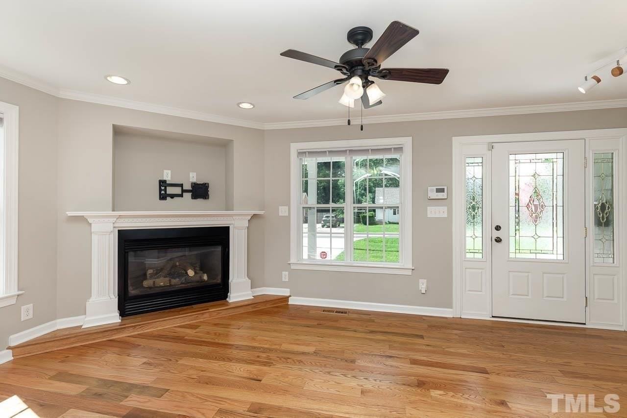 605 Brighton Rd - Photo 6 of 27