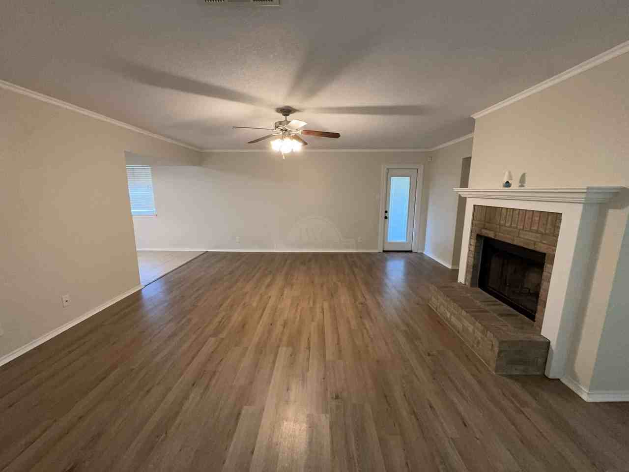 3905 Kevin Shaw Dr - Photo 2 of 20