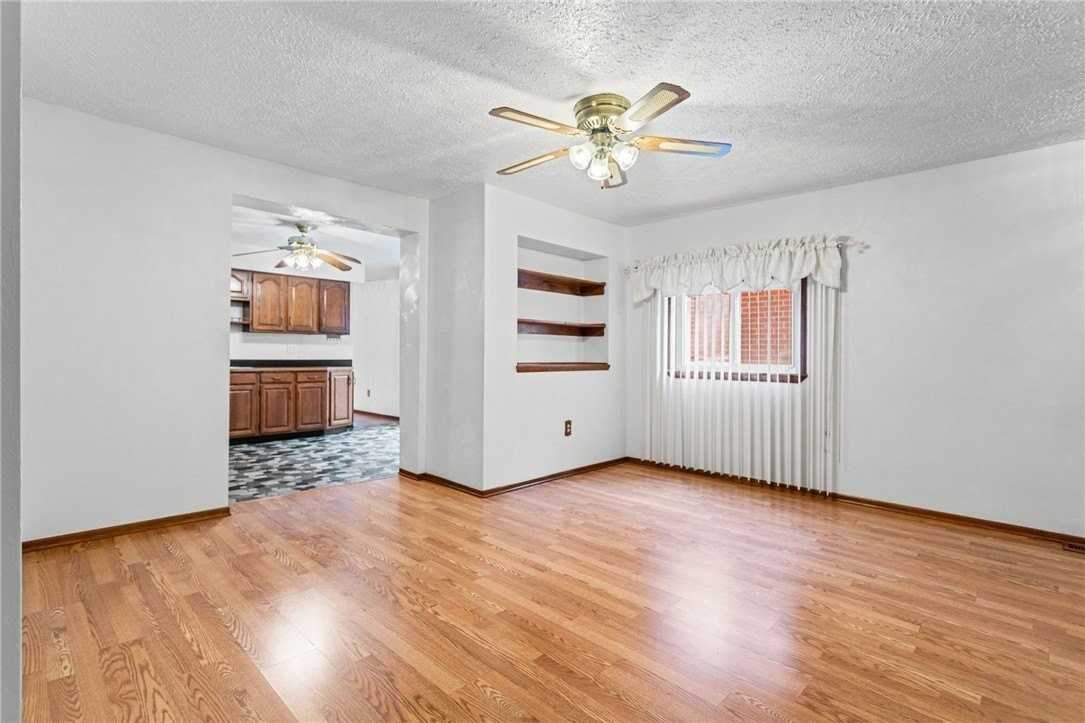 4914 Cypress St - Photo 5 of 25