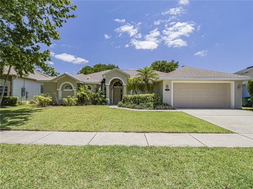 113 Stony Point Dr - Photo 3 of 36