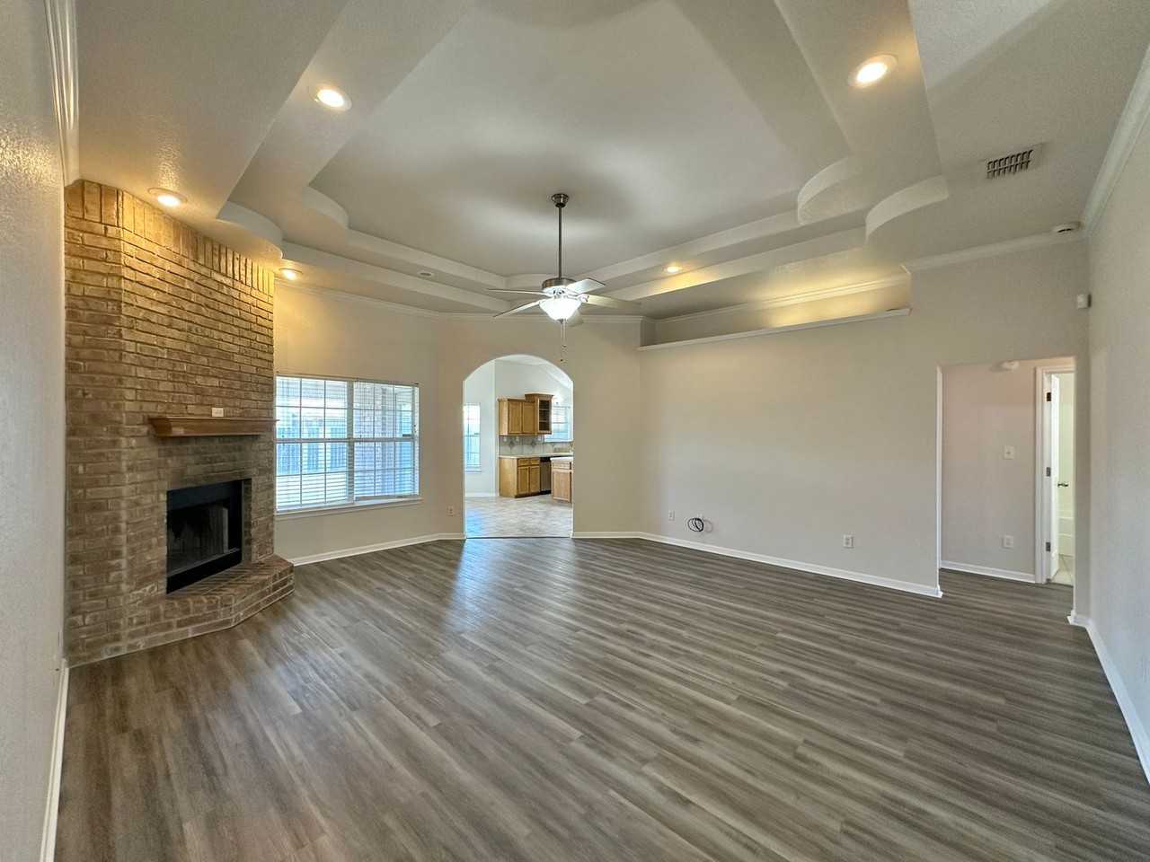 2709 Hydrangea Ave - Photo 3 of 39