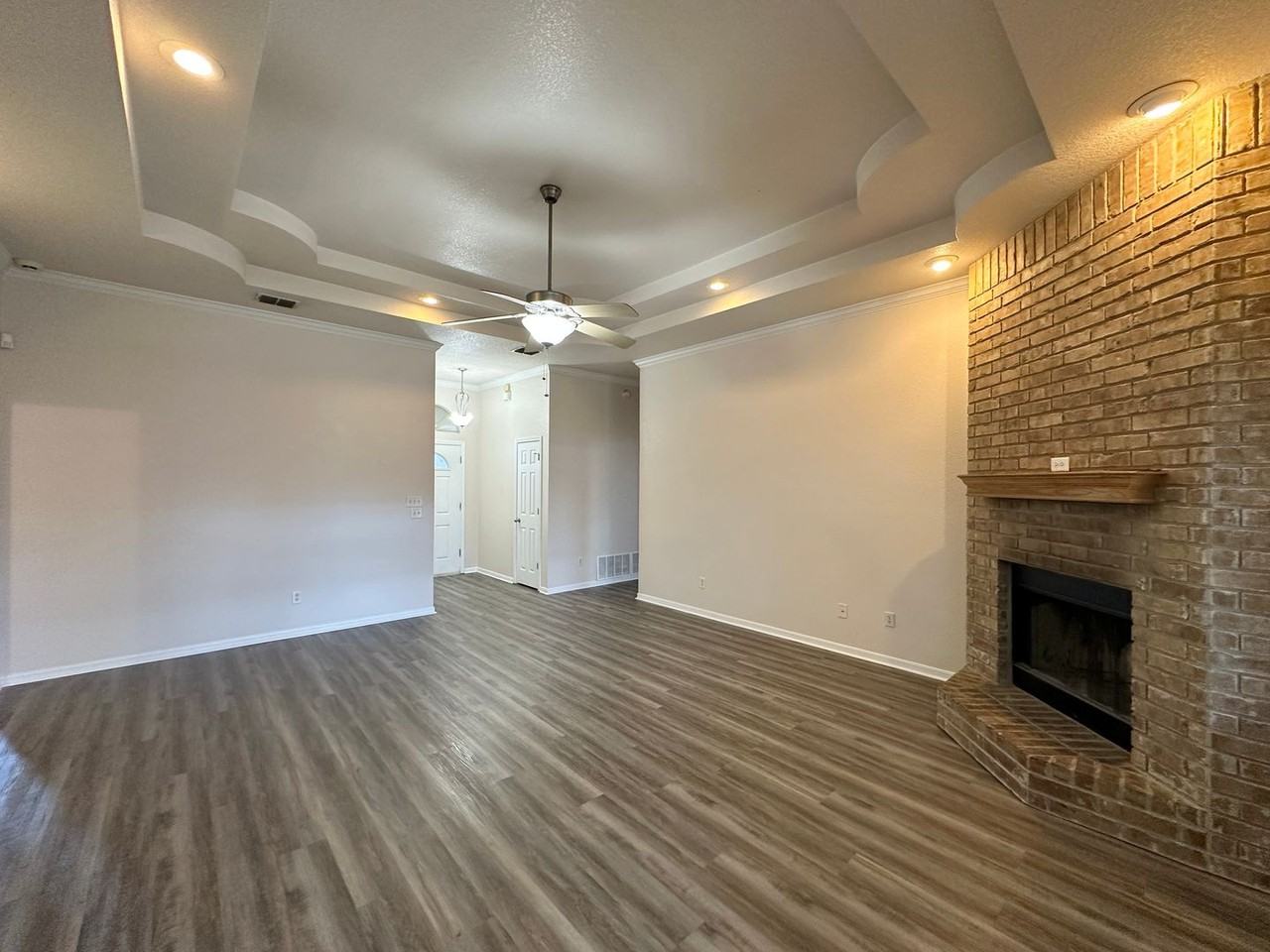 2709 Hydrangea Ave - Photo 6 of 39