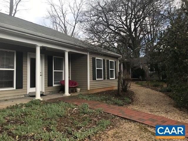 109 Chelsea Dr - Photo 3 of 15