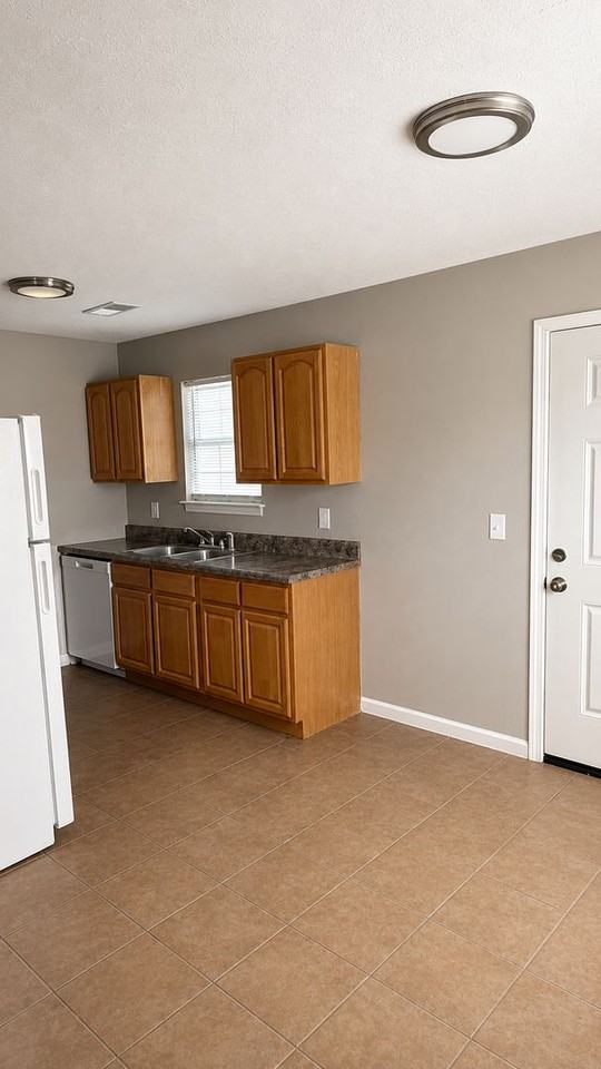 143-239 McAdams Drive - Photo 6 of 22