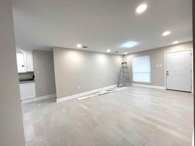 644 Baron Ln - Photo 4 of 10