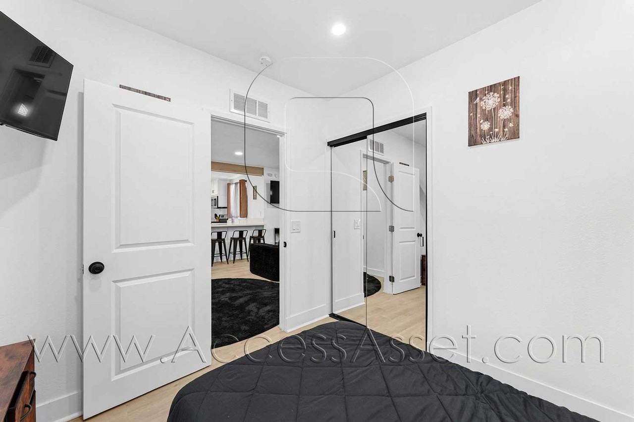 434 Highland Ave - Photo 5 of 26