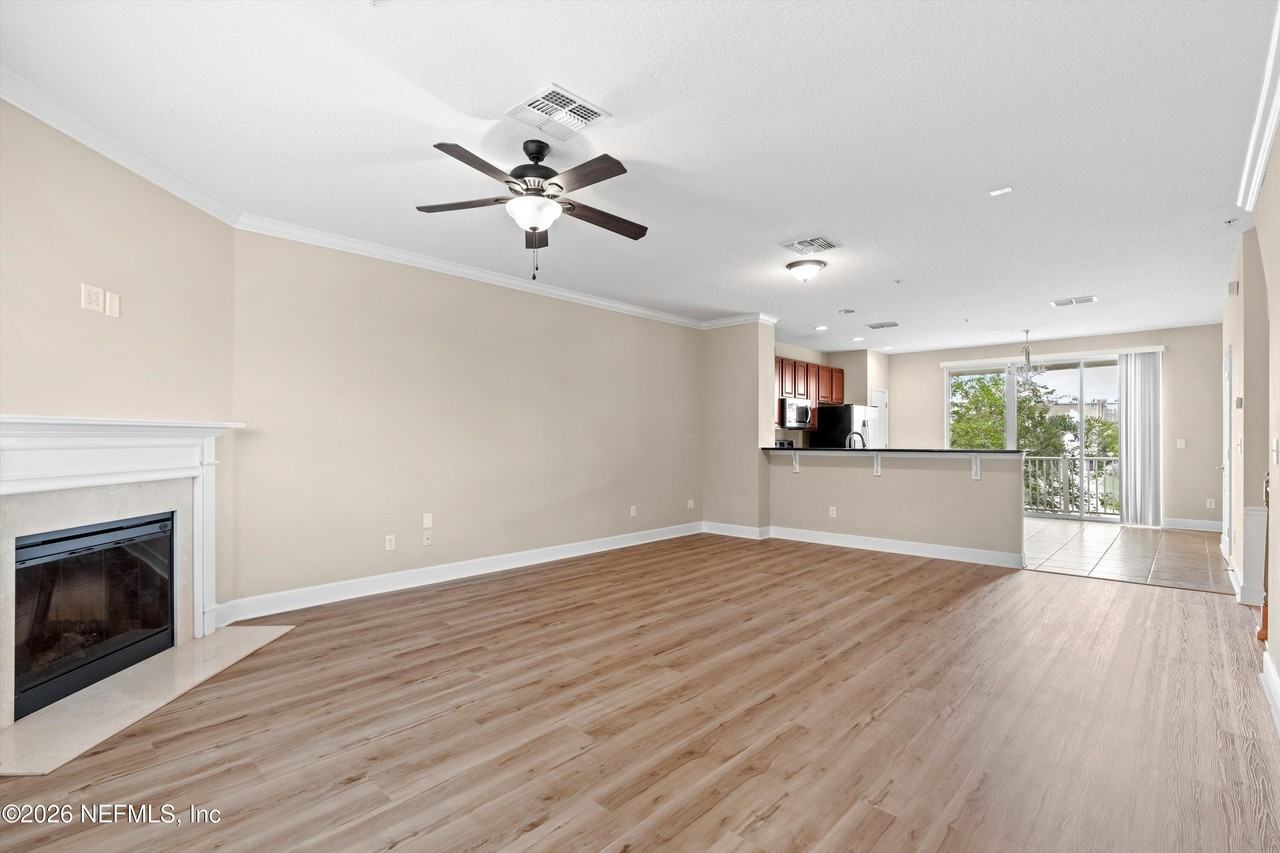 4368 Ellipse Dr - Photo 6 of 22
