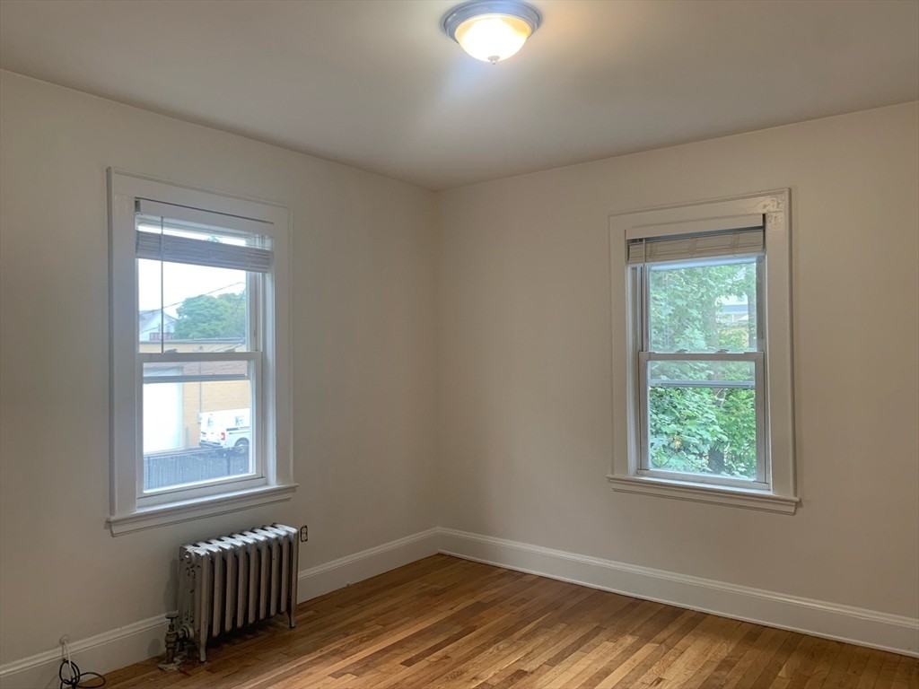 29 Gibson St - Photo 4 of 11
