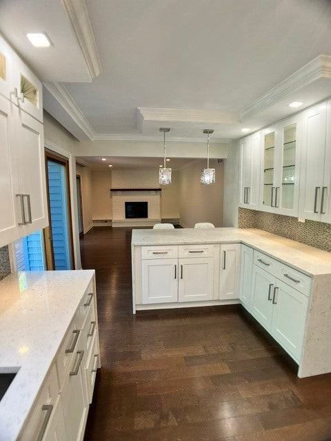 1153 Hyde Park Ln - Photo 2 of 23