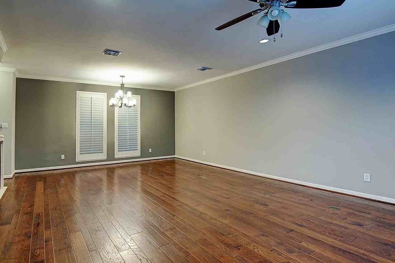 1408 W Webster St - Photo 4 of 47