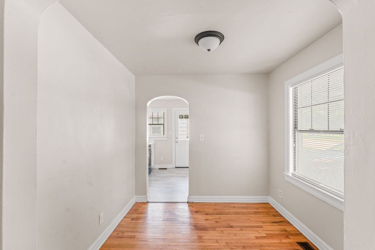 611 W Minota St - Photo 7 of 21