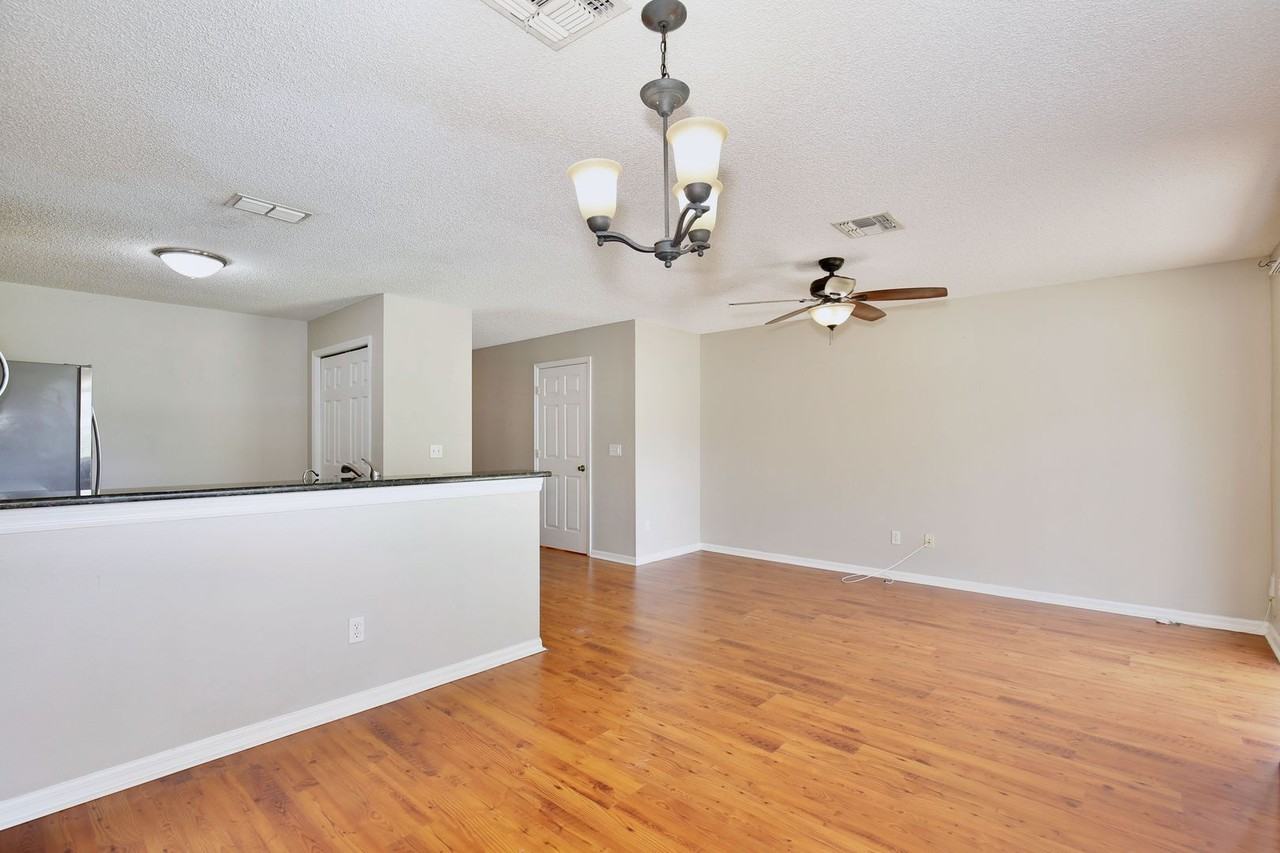 12810 Lexington Summit St - Photo 6 of 23