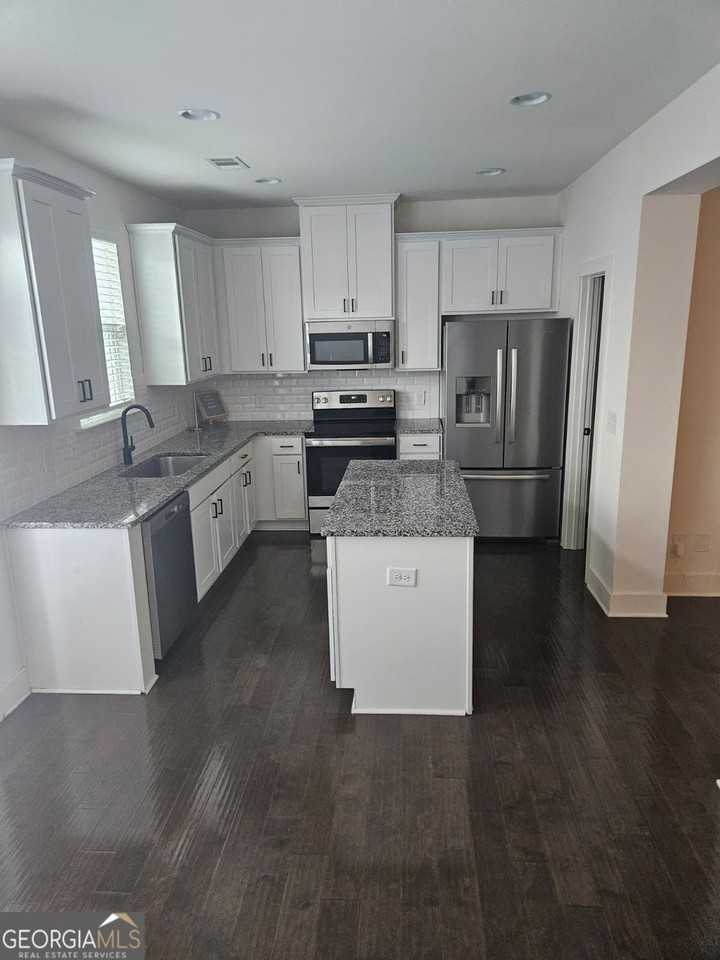 56 Auburn Hill Dr - Photo 7 of 27
