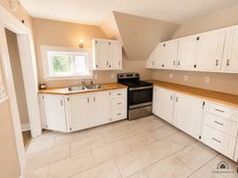 featured image of 6 Hazelwood Ave