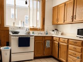 featured image of 15 Bartlett St