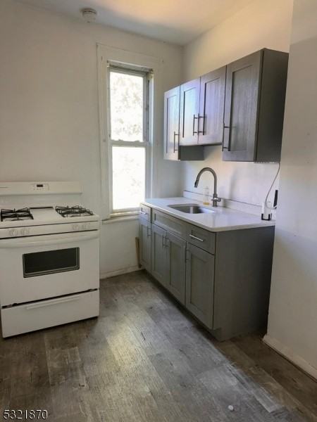 15 S Spring St - Photo 2 of 11
