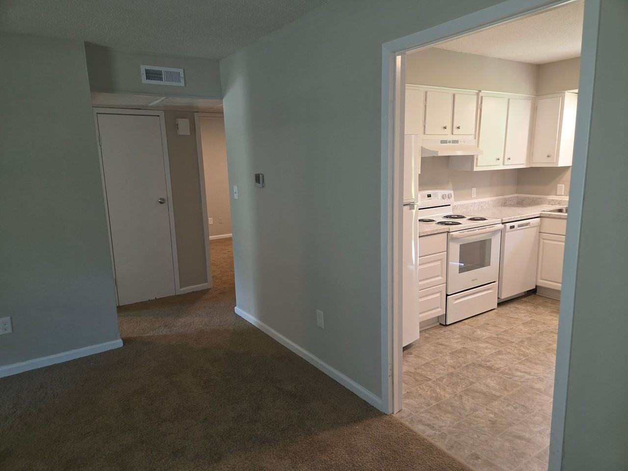 614 Spencer Ave - Photo 5 of 12