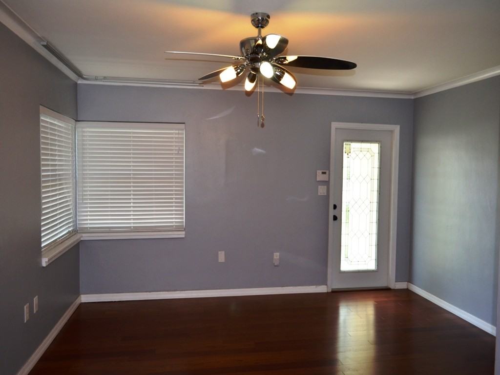 200 S Glenwood Ave - Photo 2 of 11