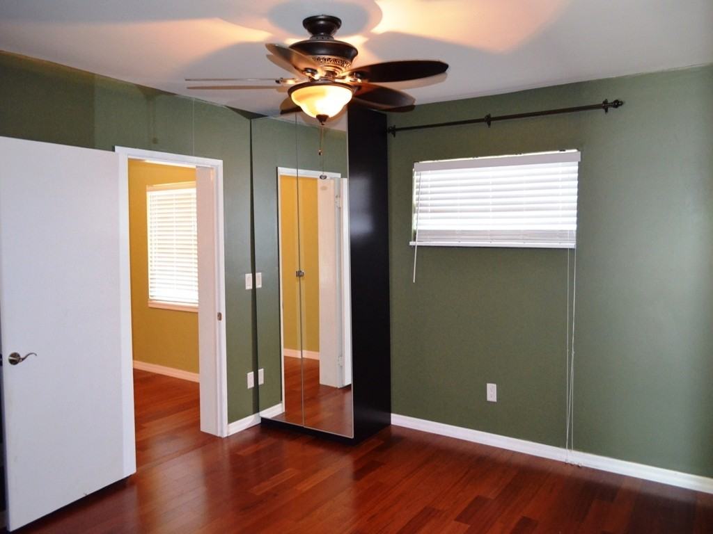 200 S Glenwood Ave - Photo 7 of 11