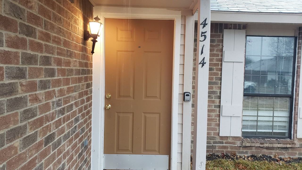 4514 Carmel Ln - Photo 3 of 30