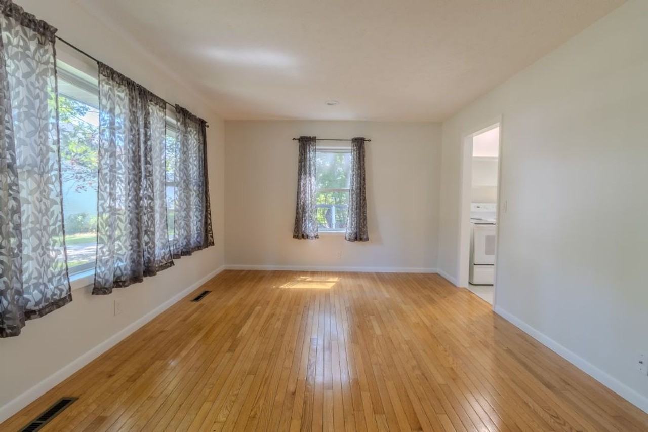 2020 Chippewa St - Photo 5 of 26