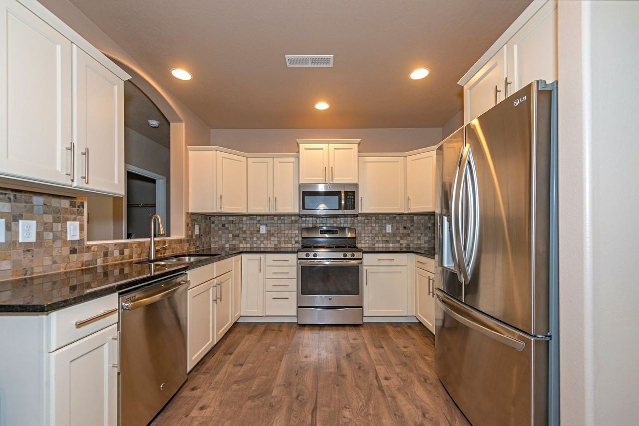61166 Snowbrush Dr - Photo 5 of 22