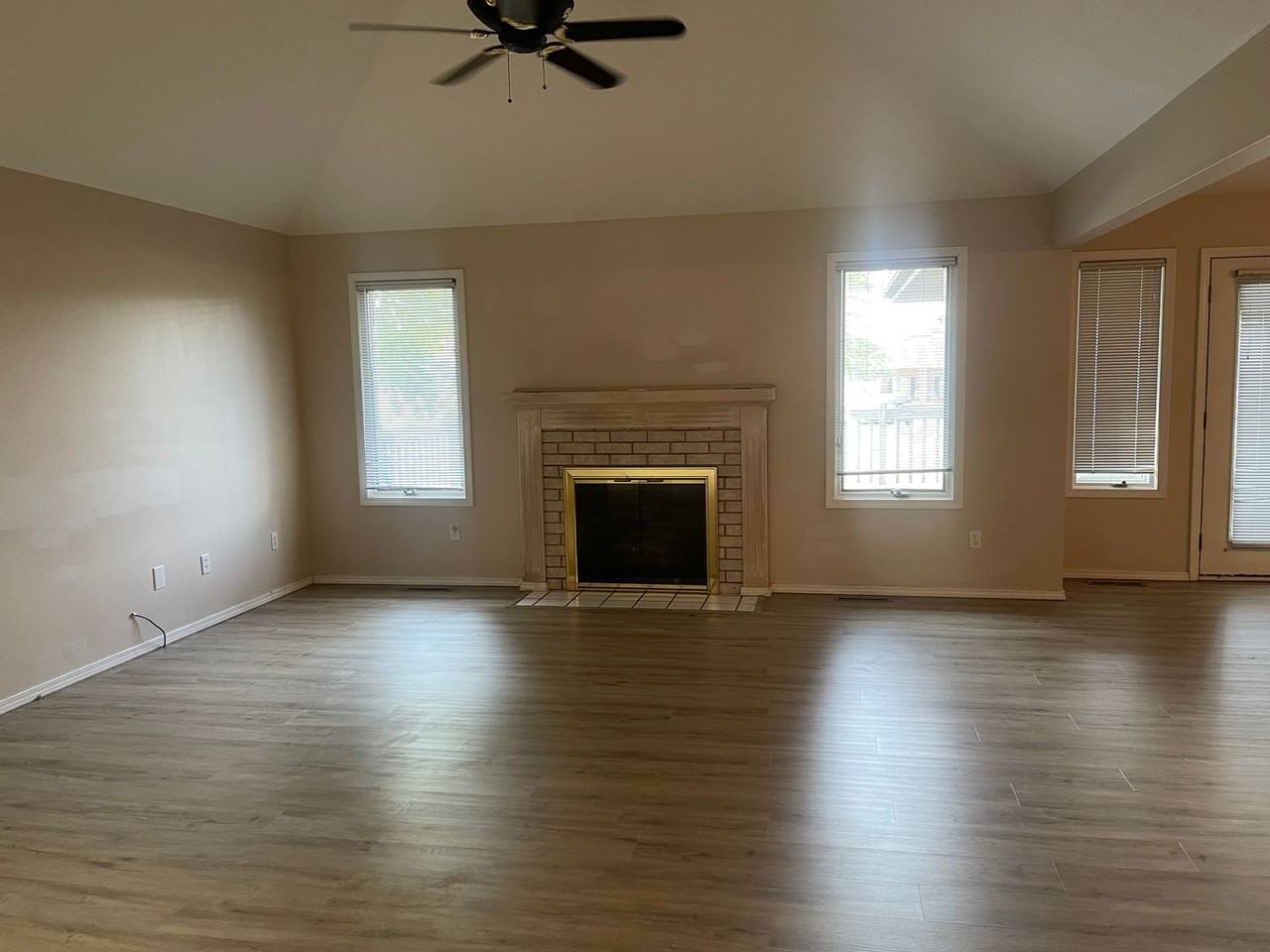 1508 E Powell St - Photo 3 of 26