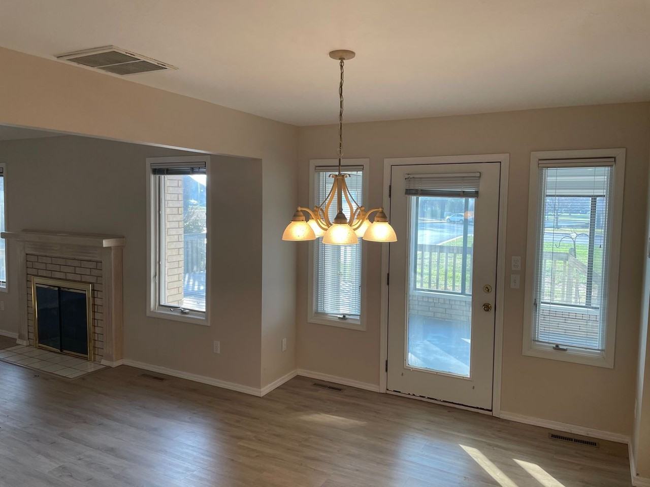 1508 E Powell St - Photo 5 of 26