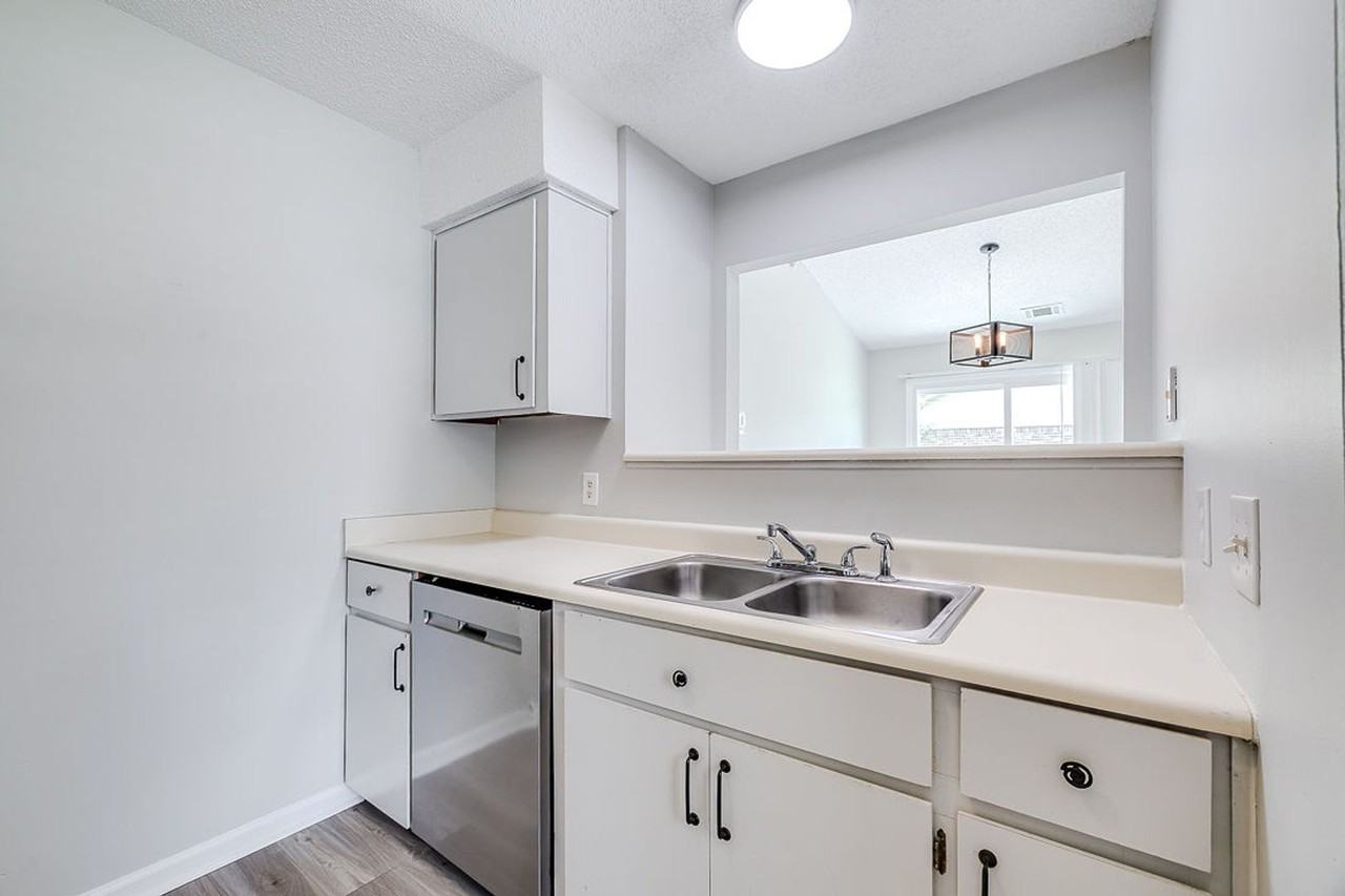 208 208 Muberry Way - Photo 6 of 28