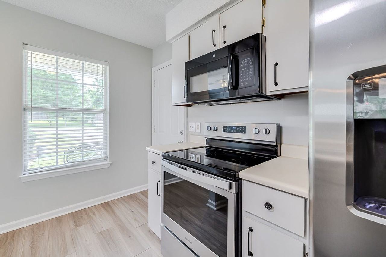 208 208 Muberry Way - Photo 7 of 28