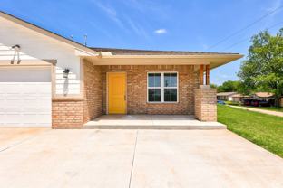 721 League Cir - Photo 1 of 1