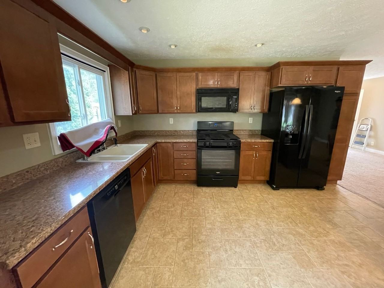 2623 Covington St - Photo 7 of 23